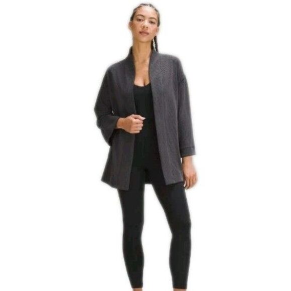 NWT Lululemon Women's Stretch Ribbed Softstreme Belted Wrap Size 12 - Picture 2 of 16